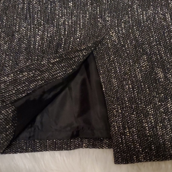 2 for $30! OFFERS OPEN! Talbots Pencil Skirt black pencil skirt size 4P skirt - Picture 4 of 7